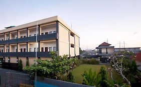 Pondok Taman 828